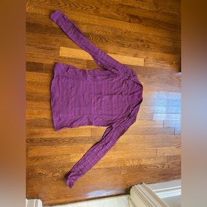 Lululemon fitted running top size 10